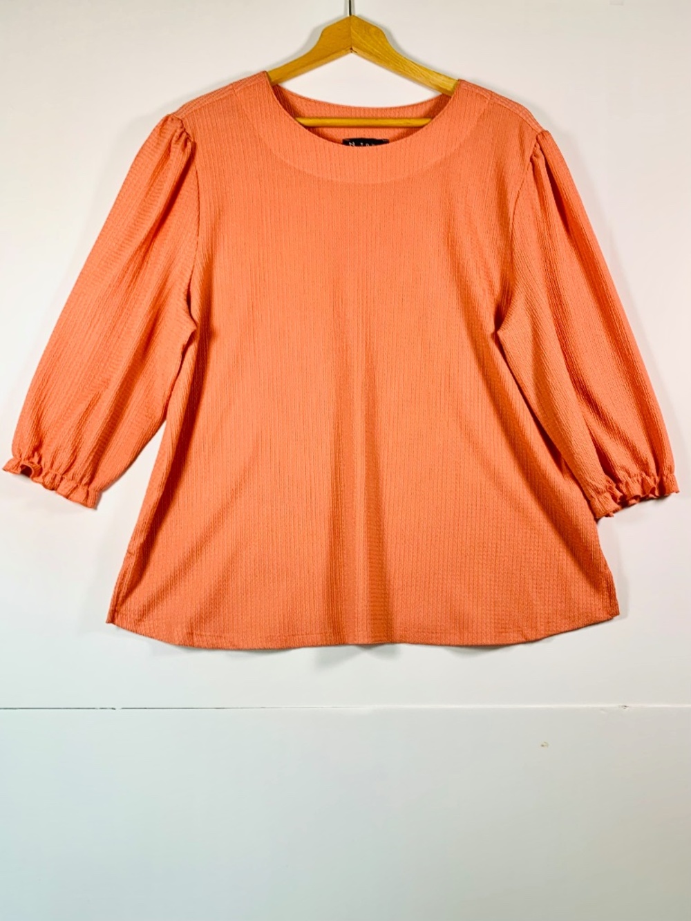 N Touch Blouse XL coral peach ribbed knit 3/4 length ruffled sleeve casual flowy